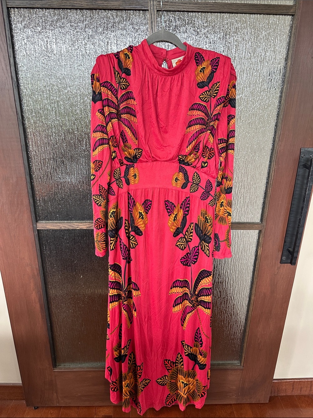Elegant Red Floral Long-Sleeve Maxi Dress - Picture 7 of 12